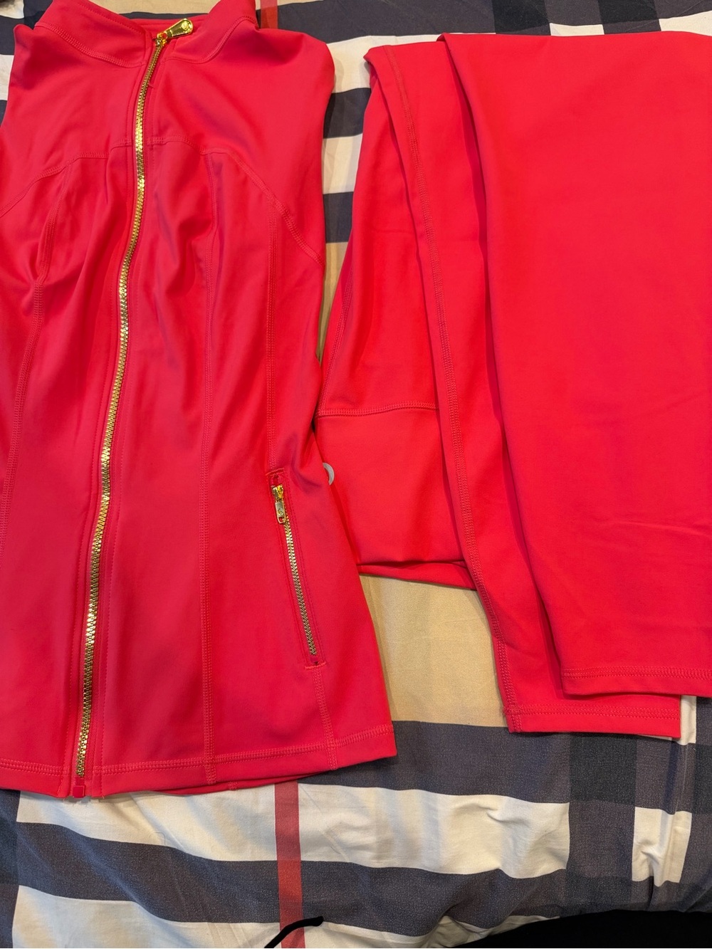 Active wear Women's Zip Jacket and Pants Set